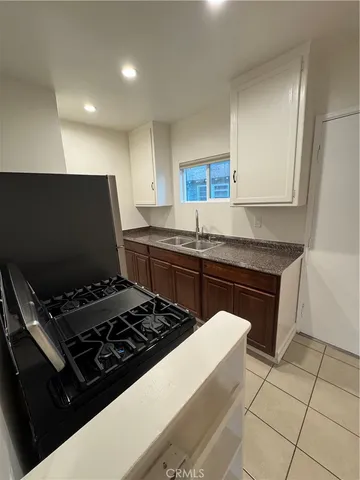 $2,049 | 2573 North Lincoln Street, Burbank, CA 91504