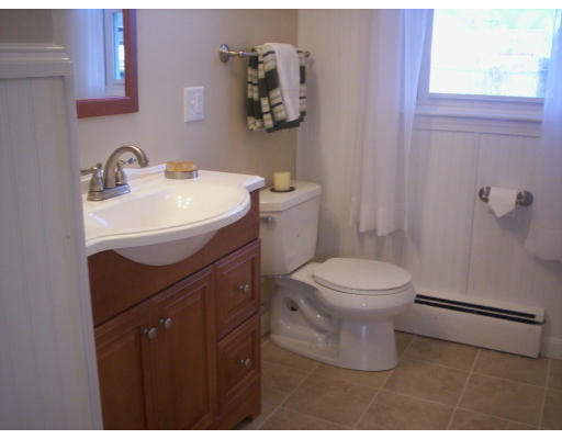 143 Lloyd Avenue Springfield, MA 01119 - Photo 13 of 24 Gallery Image 13