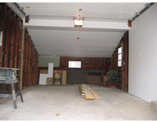 143 Lloyd Avenue Springfield, MA 01119 - Photo 24 of 24 Gallery Image 24