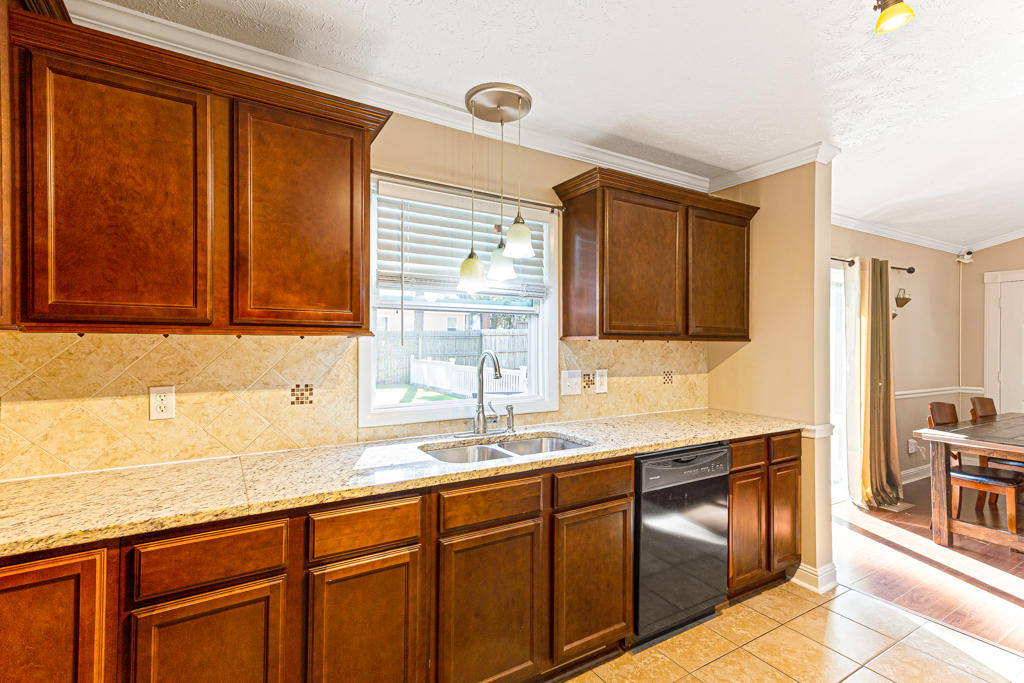 100 Fox Run Road Pinehurst, NC 28374 - Photo 16 of 37 Kitchen to Dining Room