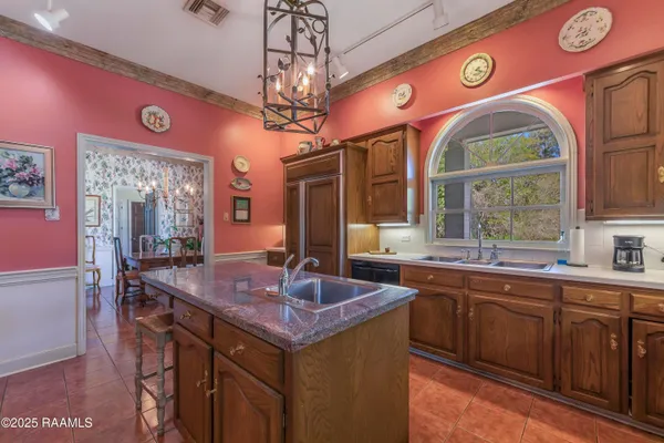 $599,500 | 918 Rue De Chene Vert, Abbeville, LA 70510