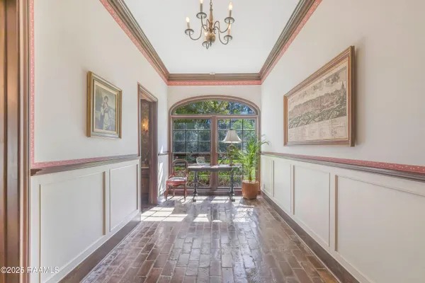 $599,500 | 918 Rue De Chene Vert, Abbeville, LA 70510