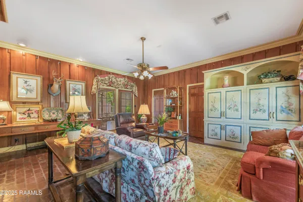 $599,500 | 918 Rue De Chene Vert, Abbeville, LA 70510
