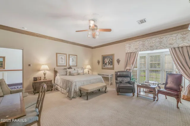 $599,500 | 918 Rue De Chene Vert, Abbeville, LA 70510