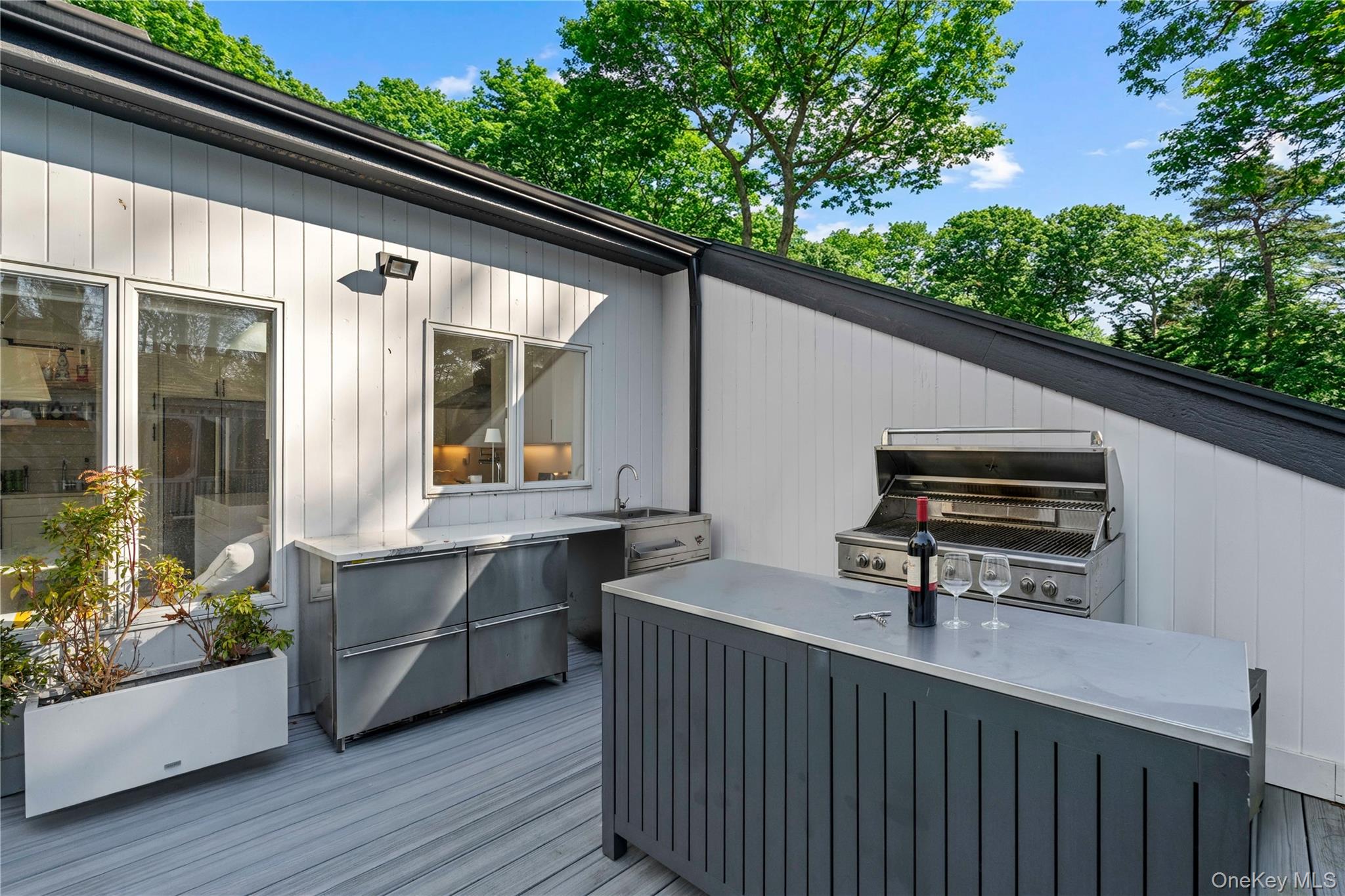 7 Midhampton Court Quogue, NY 11959 - Photo 21 of 29
