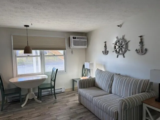$194,900 | 1072 Post Road, Unit 111, Wells, ME 04090