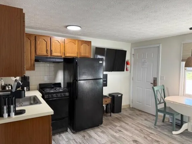 $194,900 | 1072 Post Road, Unit 111, Wells, ME 04090