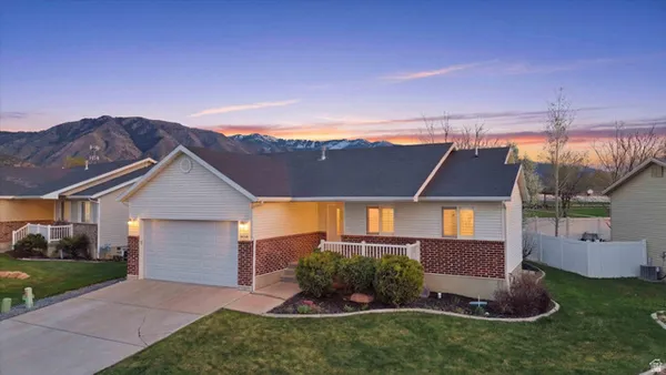 $469,500 | 456 East 2650 North, North Logan, UT 84341