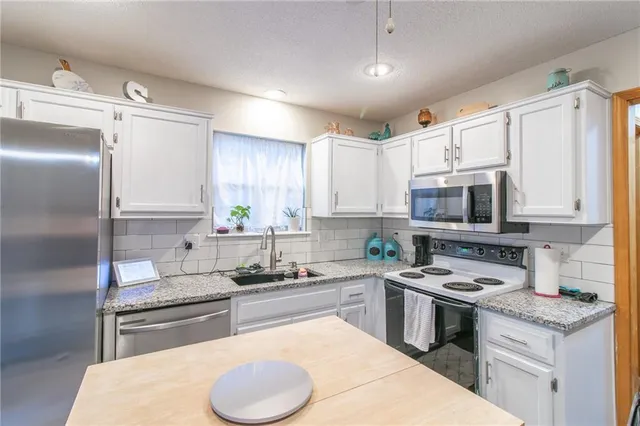 $294,900 | 1308 Deena Street, Pleasant Hill, MO 64080