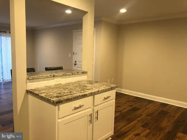 $2,400 | 28 Aspen Court, Hamilton, NJ 08619