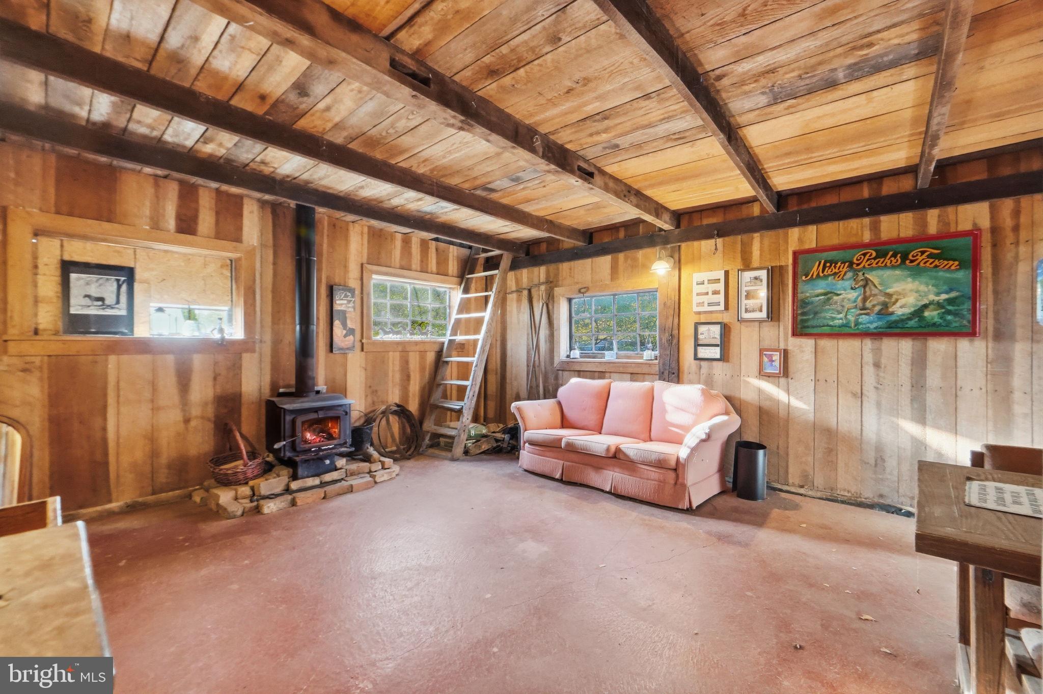 13405 John Kline Road Smithsburg, MD 21783 - Photo 53 of 96 Family Room!
