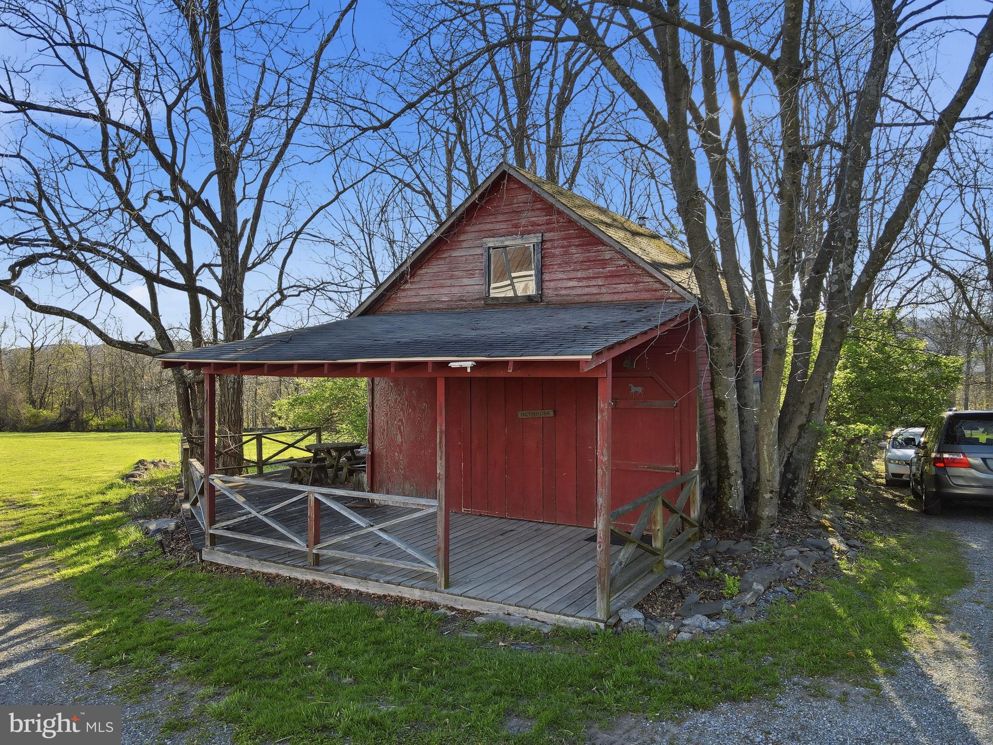 13405 John Kline Road Smithsburg, MD 21783 - Photo 56 of 96 a front view of a house with garden