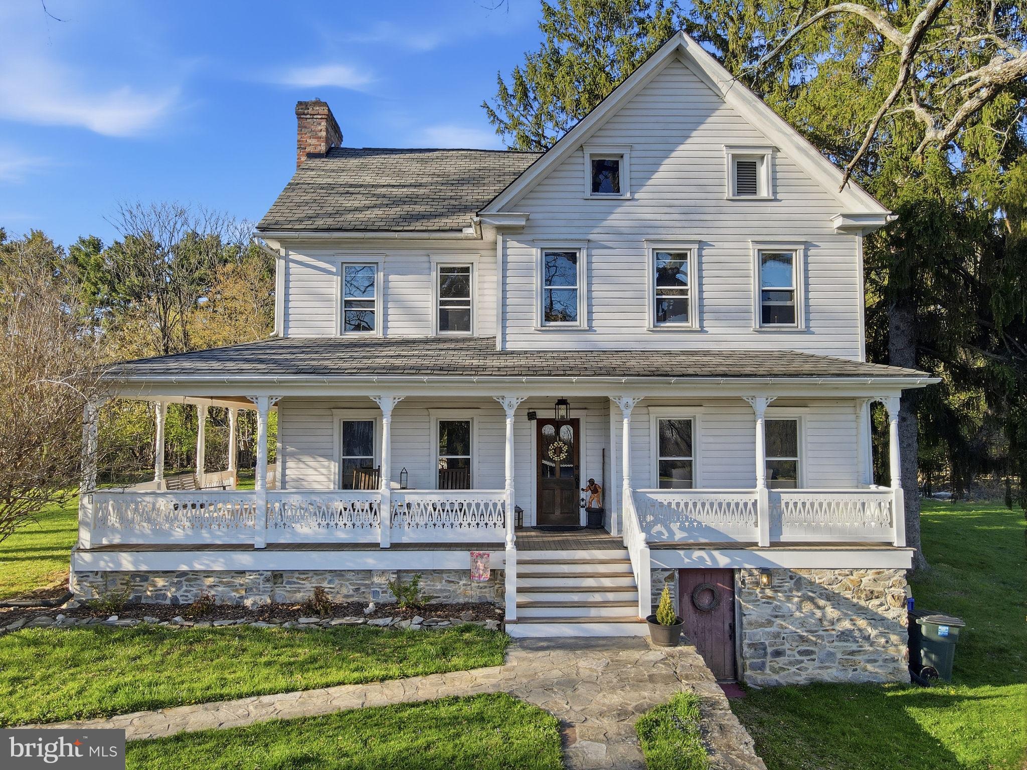 13405 John Kline Road Smithsburg, MD 21783 - Photo 93 of 96 a front view of a house with a yard