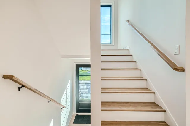 $1,549,900 | 1883 Symes Street, Long Lake, MN 55356