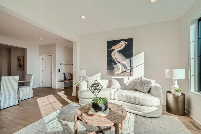 $1,549,900 | 1883 Symes Street, Long Lake, MN 55356