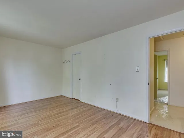 $2,400 | 8461 Diablo Court, Alexandria, VA 22309