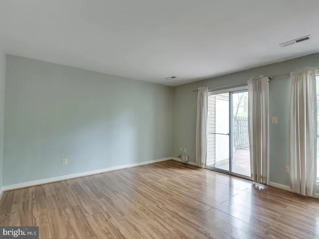 $2,400 | 8461 Diablo Court, Alexandria, VA 22309