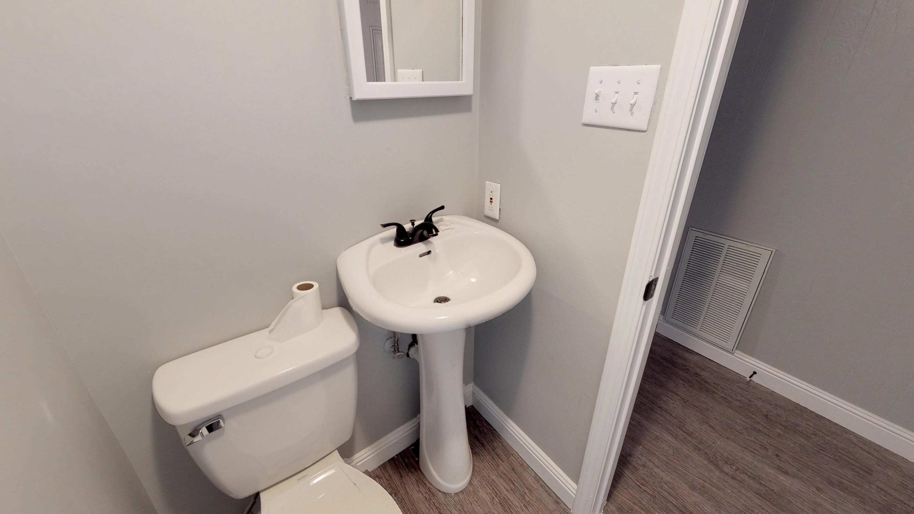 712 Taylor Road Knoxville, TN 37920 - Photo 16 of 27 712-Taylor-Road-Downstairs-Bath