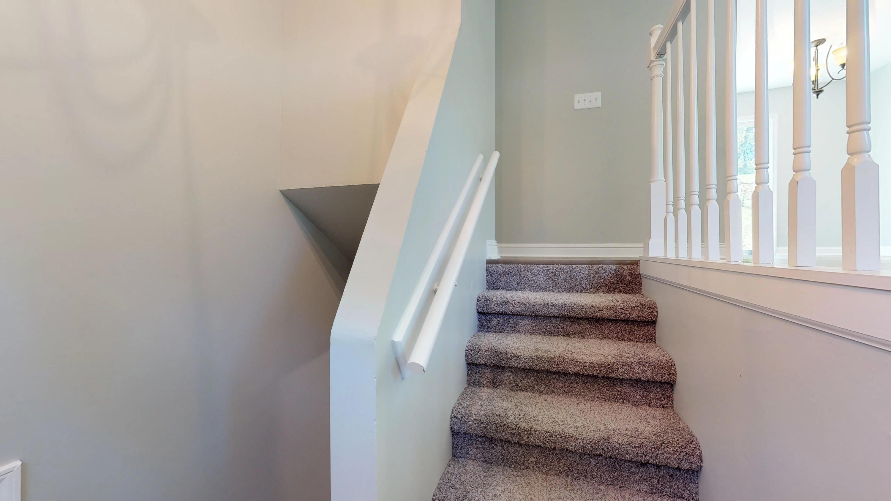 712 Taylor Road Knoxville, TN 37920 - Photo 17 of 27 712-Taylor-Road-Foyer