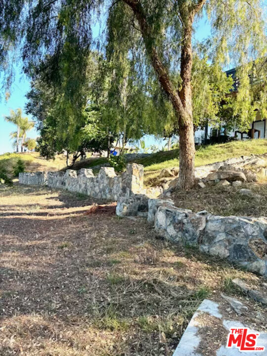 335 Morro Hills Road Fallbrook, CA 92028 - Photo 19 of 34