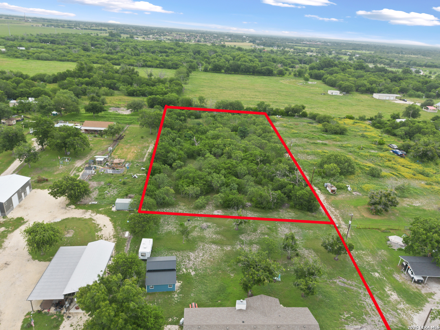 5716 County Road Lytle, TX 78052 - Photo 3 of 14