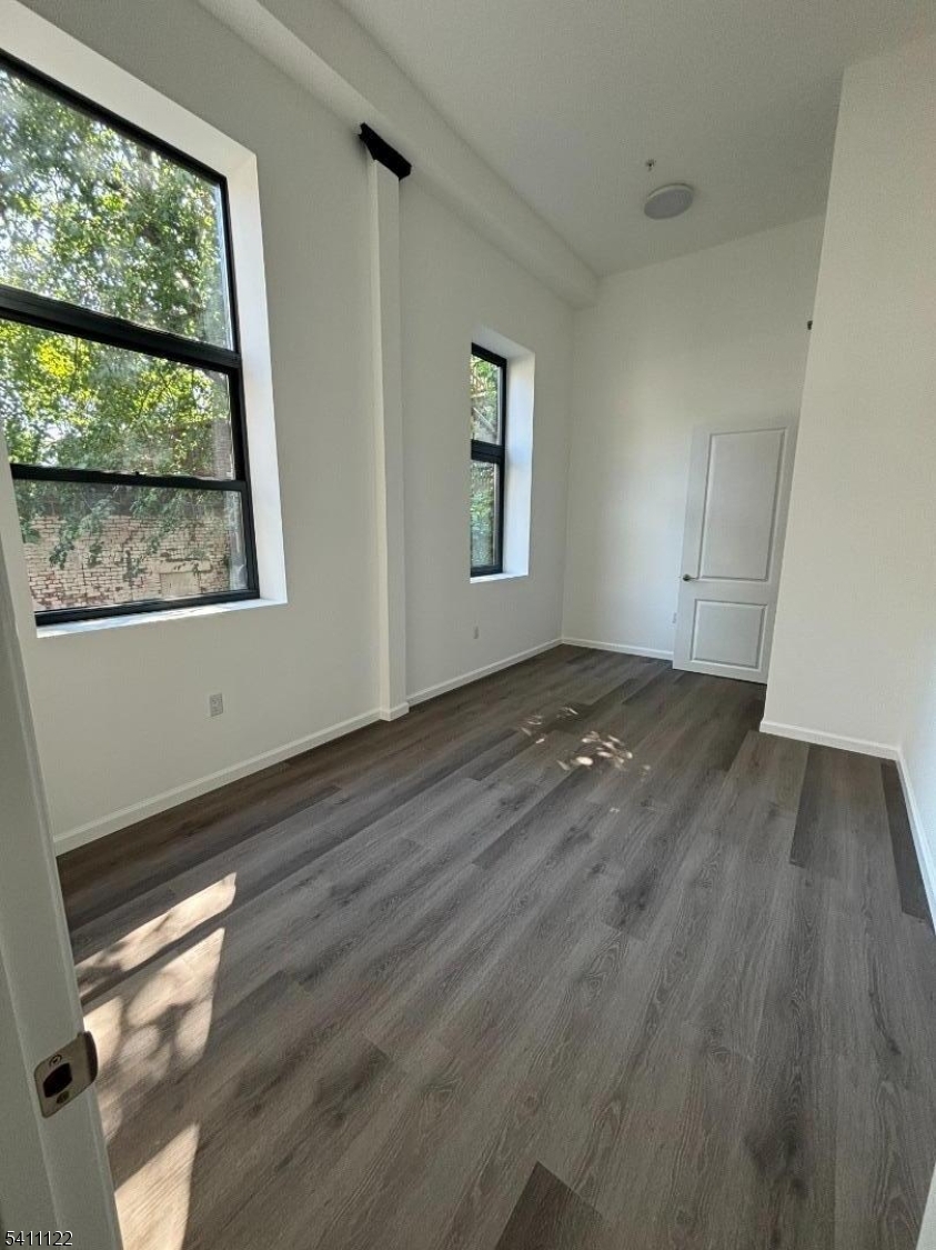 24 Elm Street, Unit 201 Paterson, NJ 07501 - Photo 2 of 6