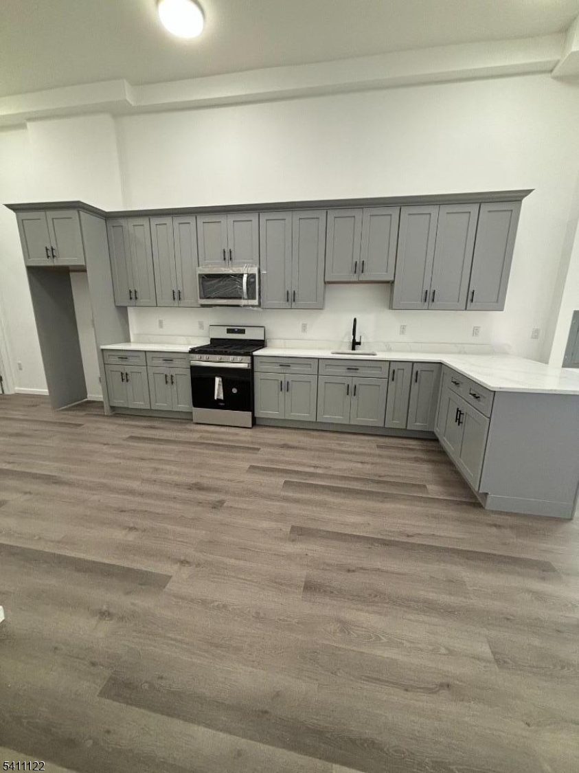 24 Elm Street, Unit 201 Paterson, NJ 07501 - Photo 3 of 6