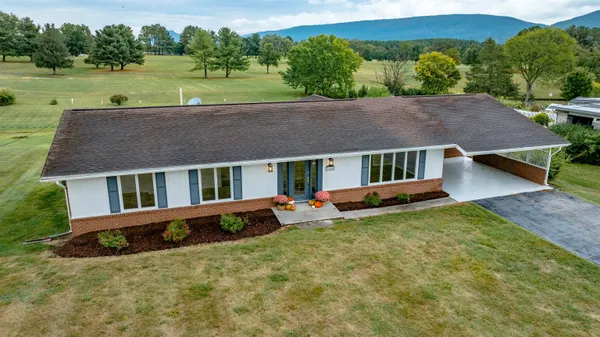 $450,000 | 248 Shenvalee Drive, New Market, VA 22844