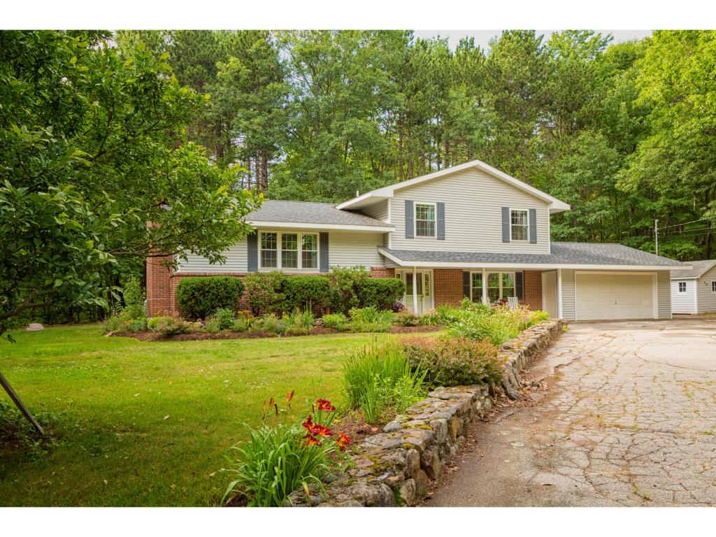 44 Goodwins Way Rochester, NH 03867 - Photo 1 of 32