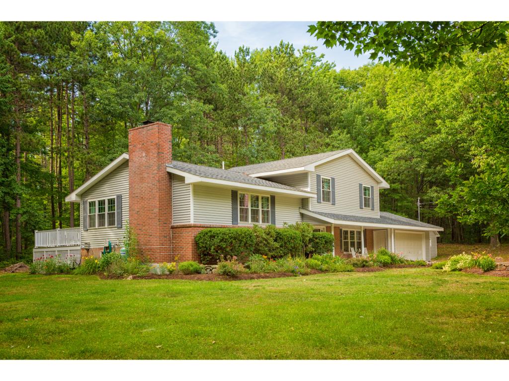 44 Goodwins Way Rochester, NH 03867 - Photo 2 of 32