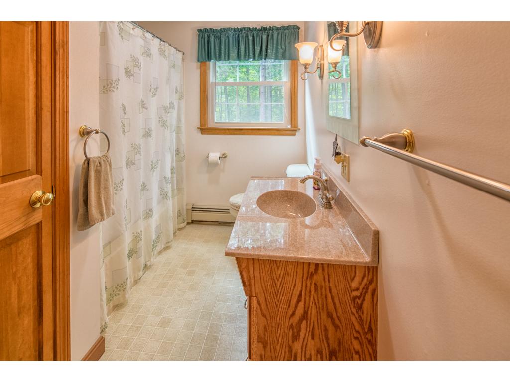44 Goodwins Way Rochester, NH 03867 - Photo 11 of 32