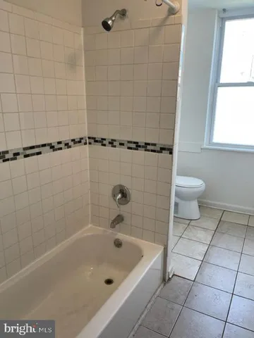 $900 | 3532 Kensington Avenue, Unit 2R, Philadelphia, PA 19134