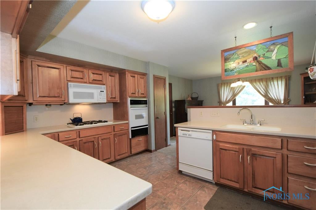 3047 Albon Road Maumee, OH 43537 - Photo 31 of 49 Gallery Image 31