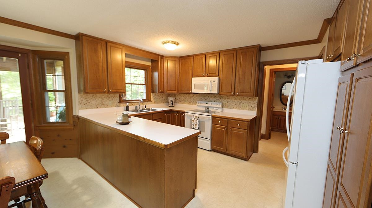 8816 Woodyhill Road Raleigh, NC 27613 - Photo 10 of 30 Photo 10