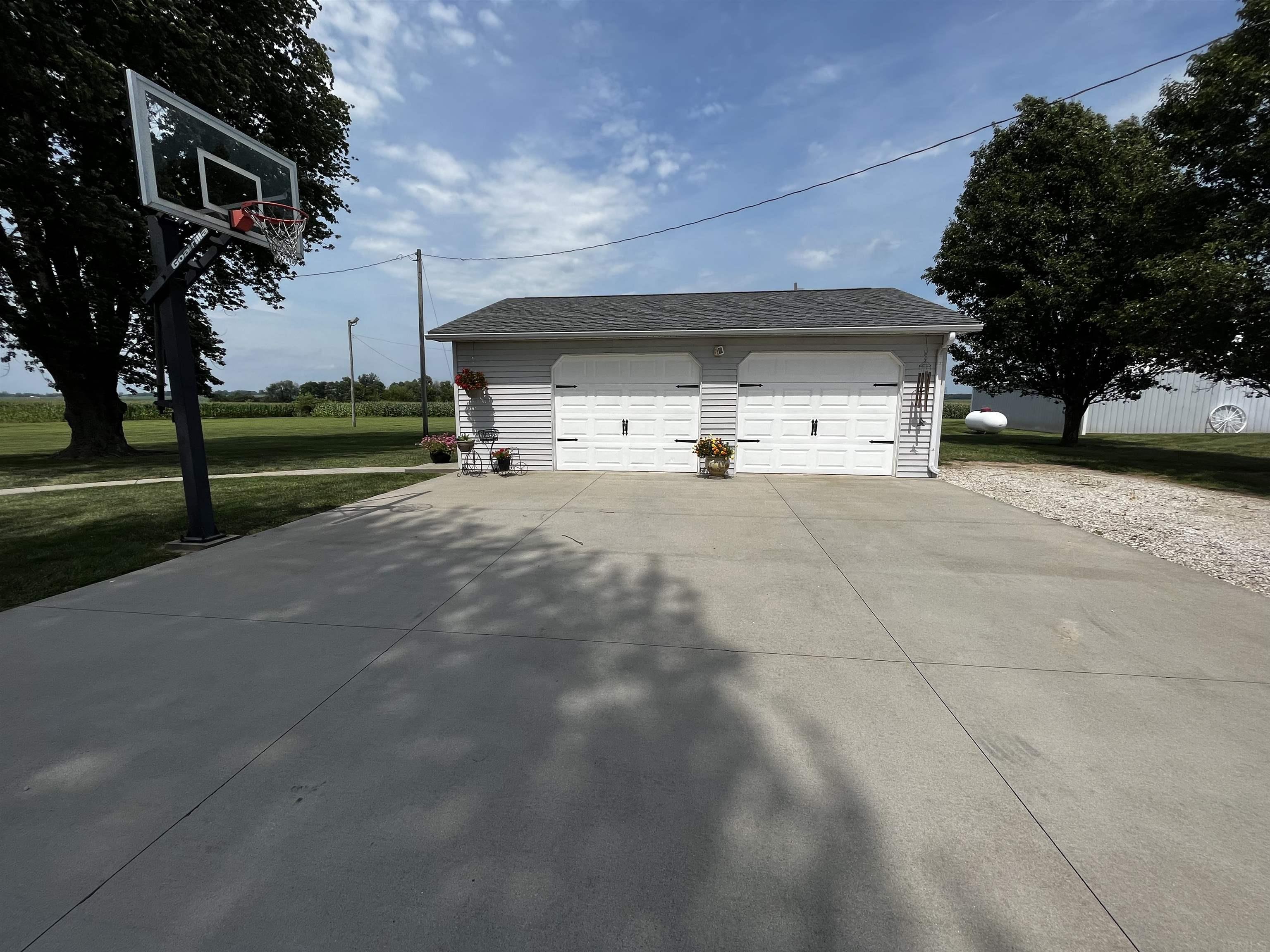10064 North Meeks Road Oaktown, IN 47561 - Photo 9 of 36 Gallery Image 9
