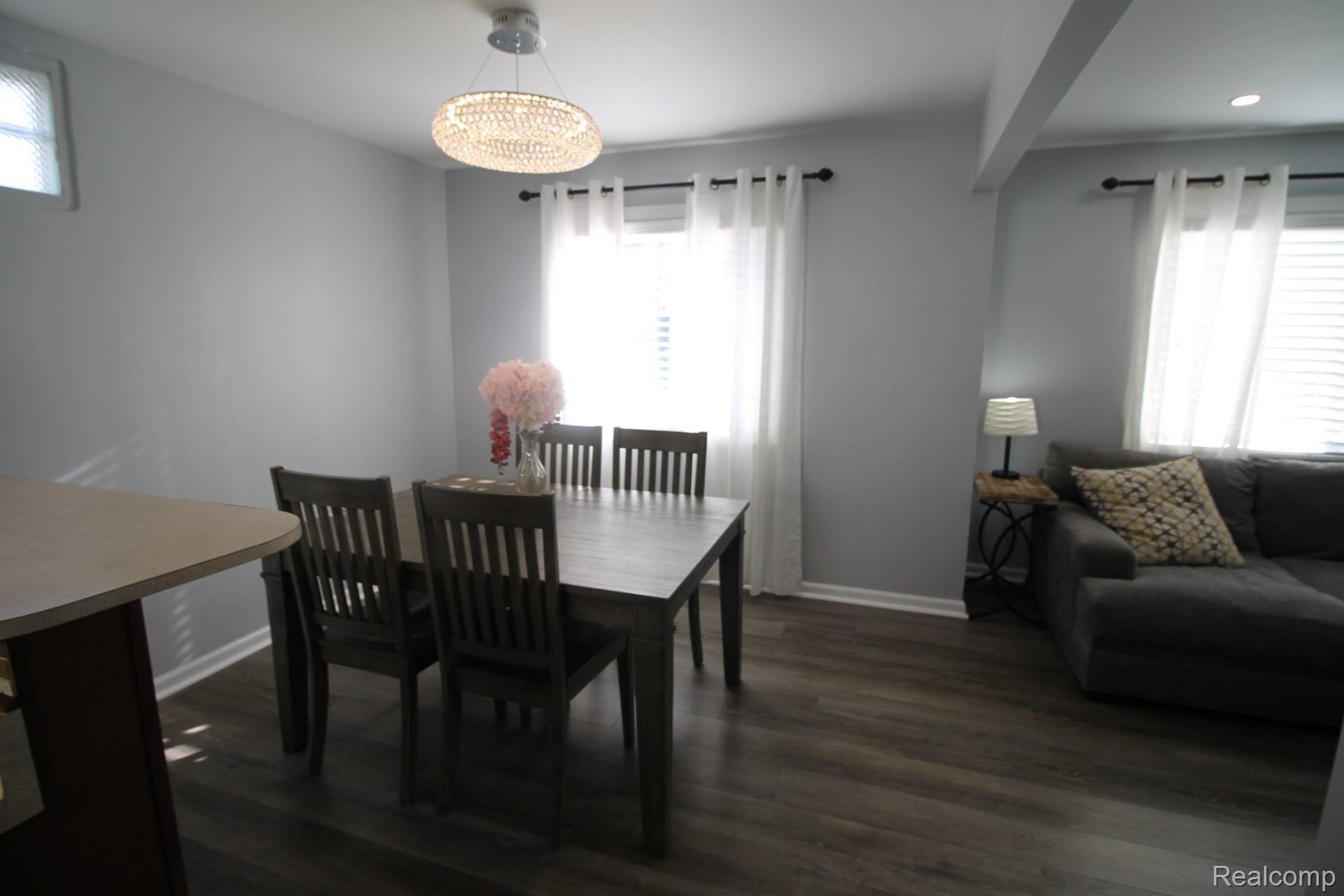 44108 Utica Road Utica, MI 48317 - Photo 15 of 27 IMG_8487.JPG