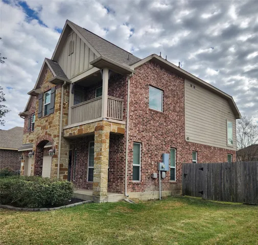 $340,000 | 2280 Ivy Wall Drive, Conroe, TX 77301