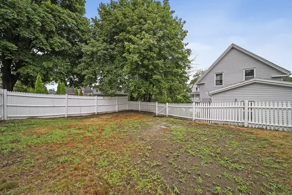 a house view with a outdoor space