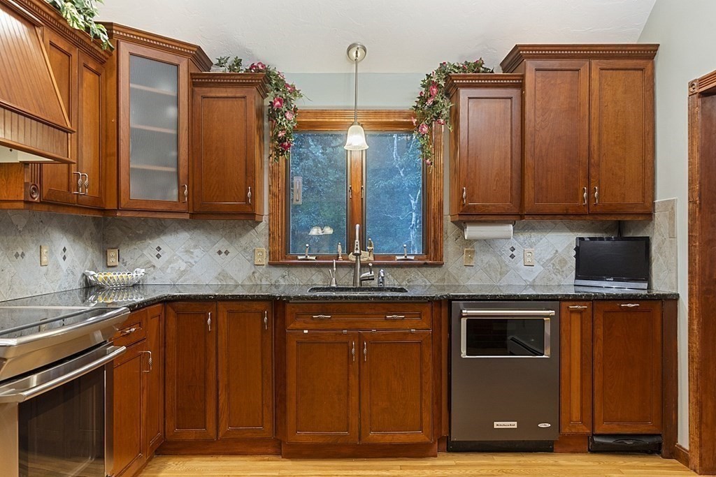 78 Fitzpatrick Road Grafton, MA 01519 - Photo 14 of 41