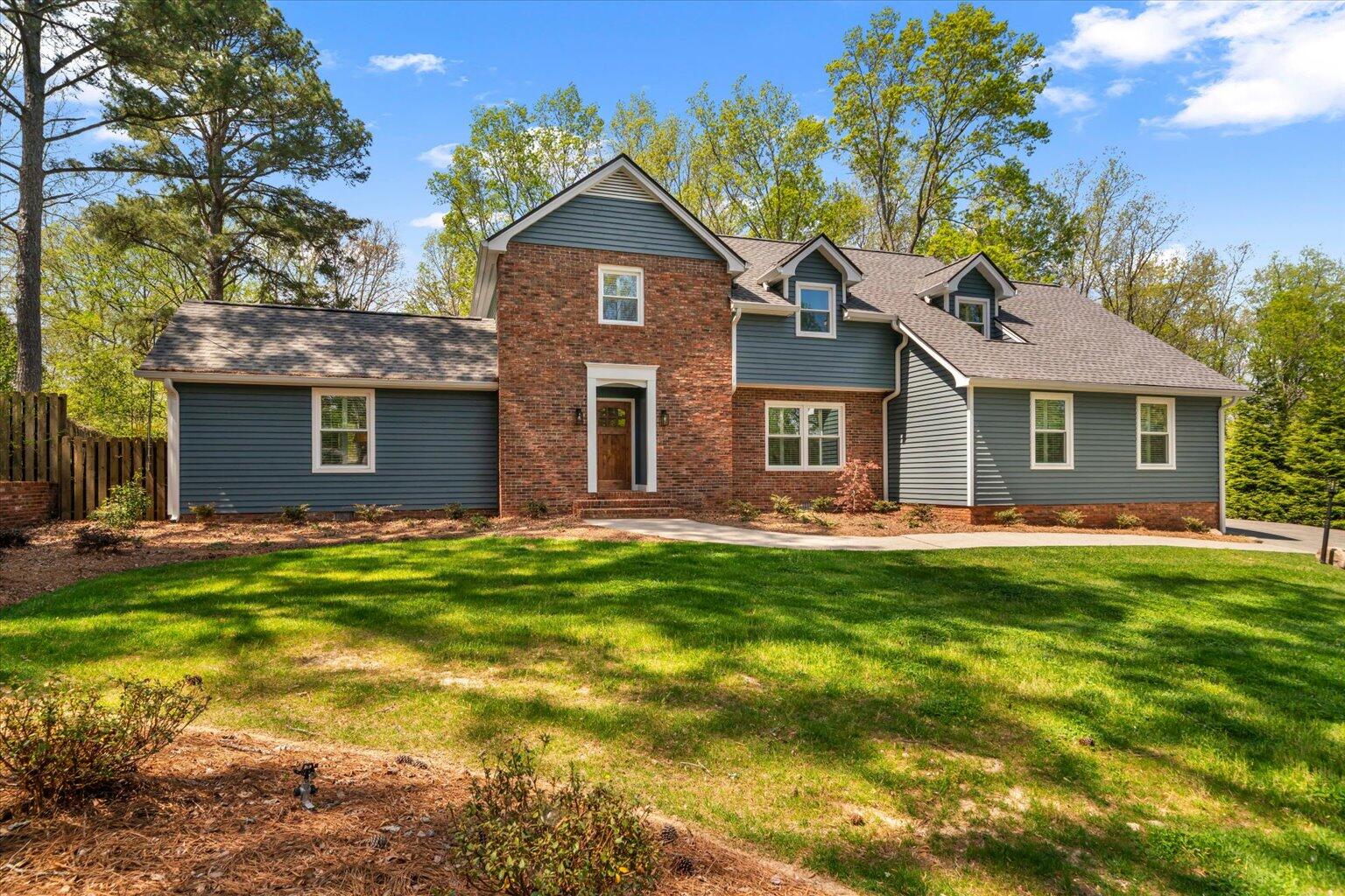 130 Castle Road Dalton, GA 30720 - Photo 2 of 70 02-DSC03934