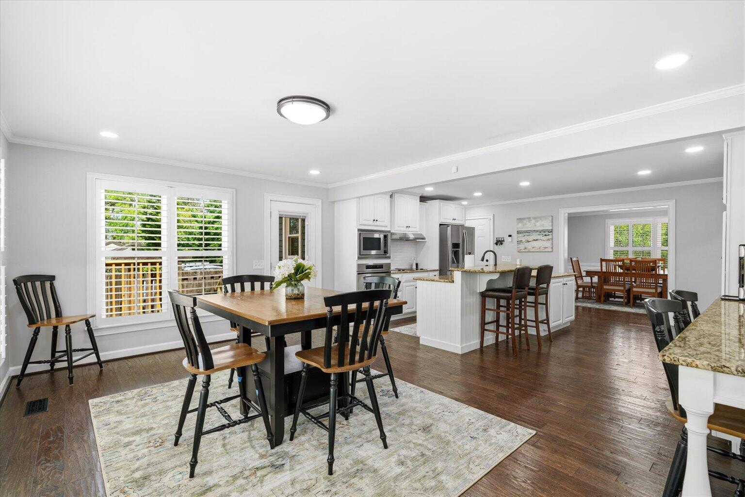 130 Castle Road Dalton, GA 30720 - Photo 21 of 70 21-DSC04105