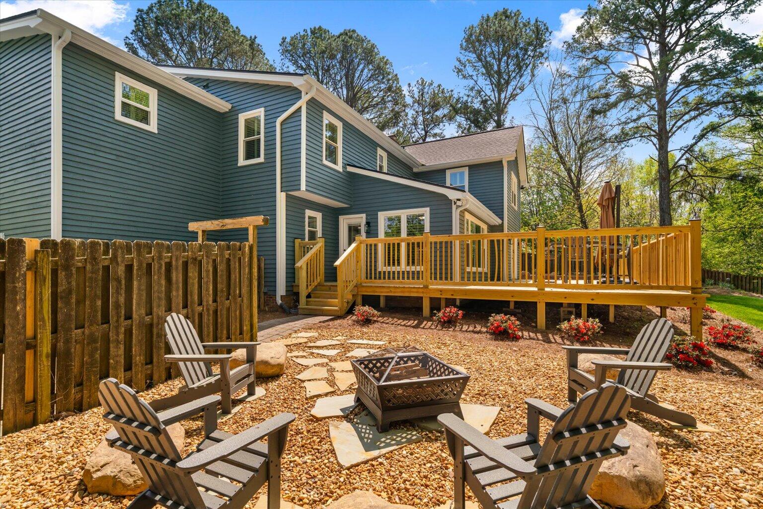 130 Castle Road Dalton, GA 30720 - Photo 4 of 70 04-DSC03919