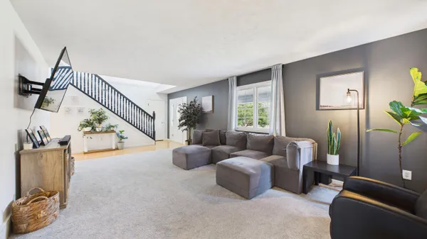 $559,900 | 10345 Red Oak Ridge, Howard City, MI 49329
