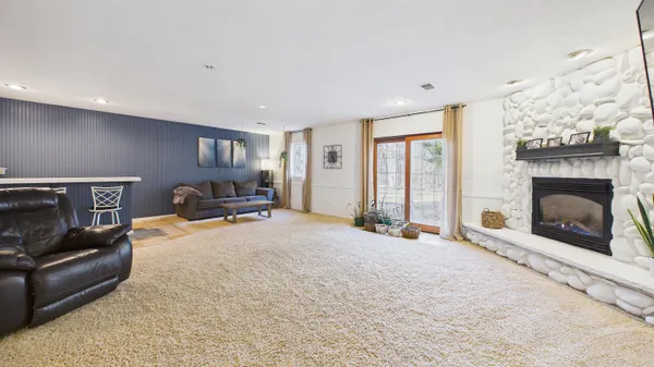$559,900 | 10345 Red Oak Ridge, Howard City, MI 49329