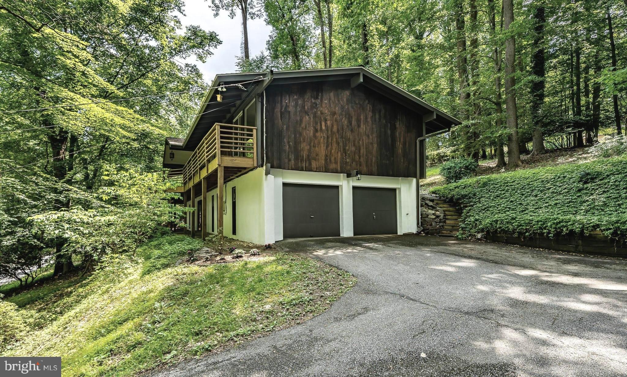 809 Old State Road Berwyn, PA 19312 - Photo 3 of 49 2 car garage