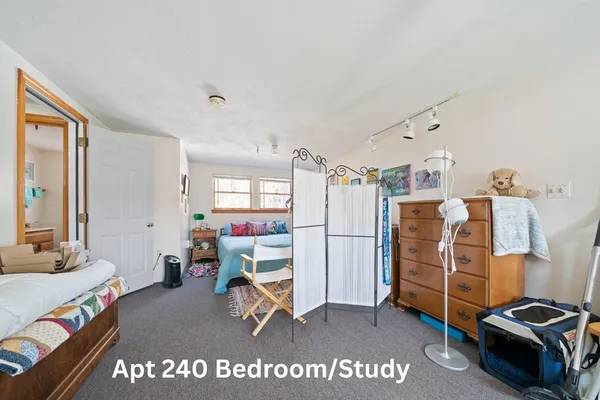 $4,000,000 | 172 Washington Street, Pembroke, MA 02359