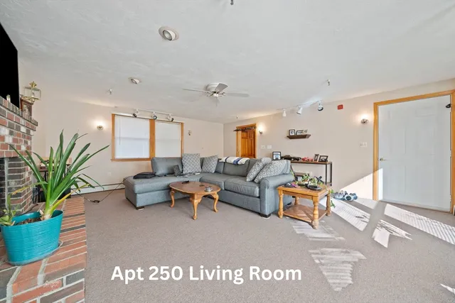 $3,000,000 | 172 Washington Street, Pembroke, MA 02359