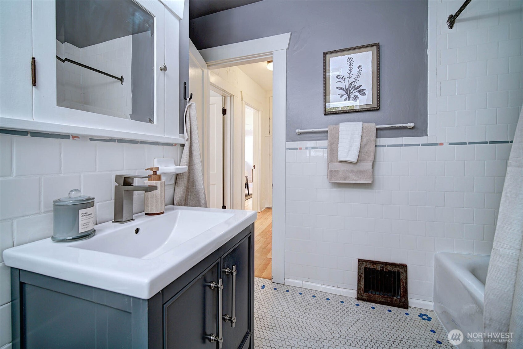 511 North 76th Street Seattle, WA 98103 - Photo 16 of 25