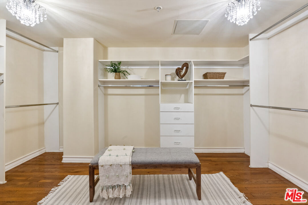 1747 South Barrington Avenue, Unit 103 Los Angeles, CA 90025 - Photo 24 of 45