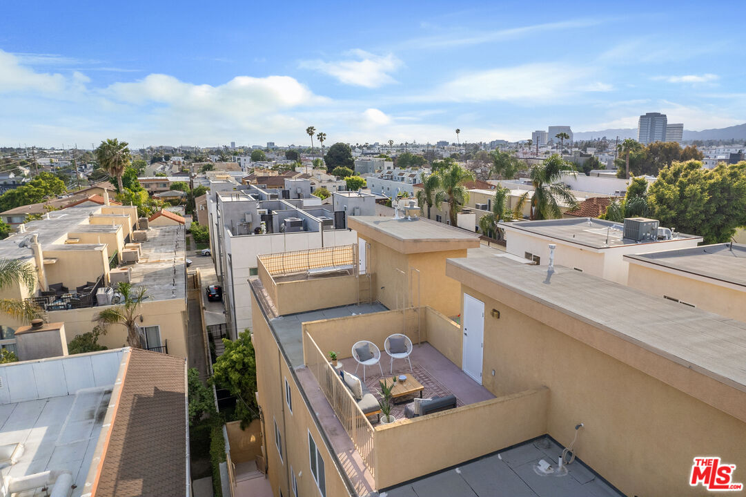 1747 South Barrington Avenue, Unit 103 Los Angeles, CA 90025 - Photo 37 of 45 a picture of city view